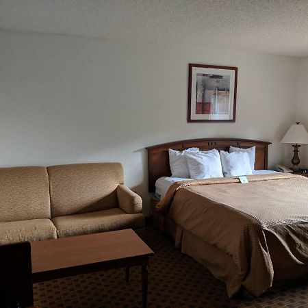 Boarders Inn And Suites By Cobblestone Hotels - Ripon Exterior foto