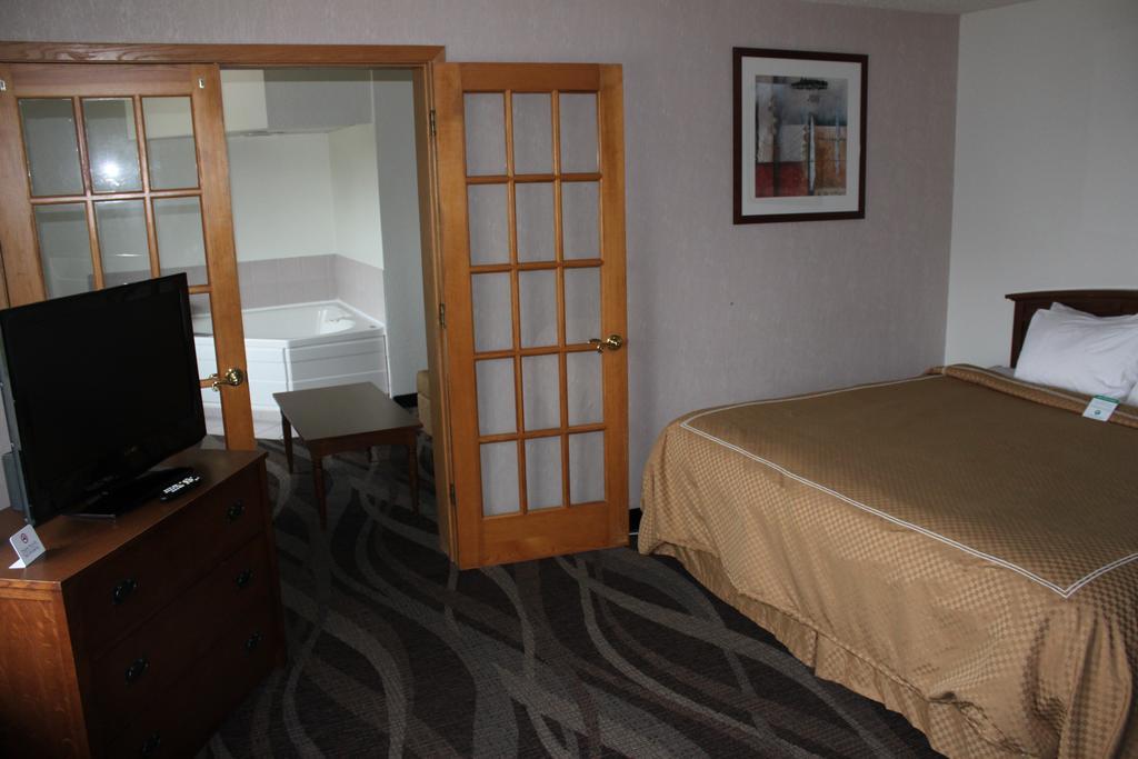 Boarders Inn And Suites By Cobblestone Hotels - Ripon Exterior foto