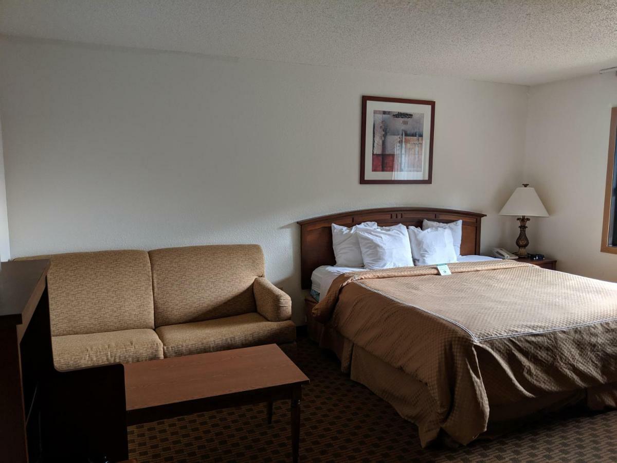 Boarders Inn And Suites By Cobblestone Hotels - Ripon Exterior foto
